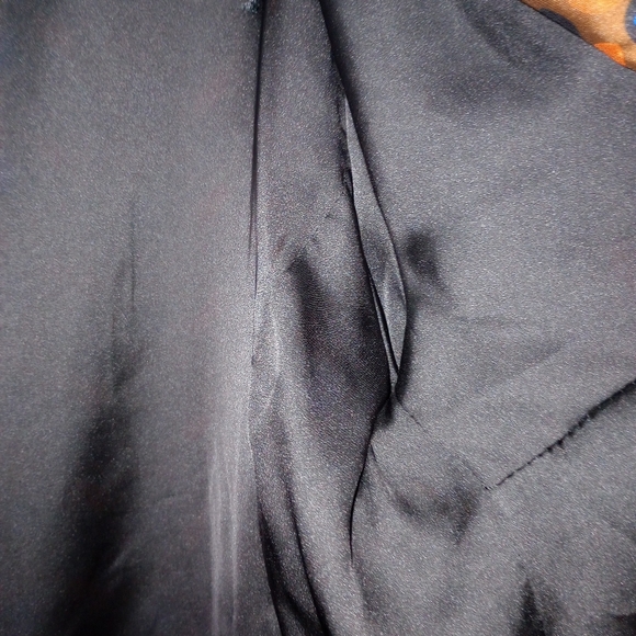 Zara Silk Woman's Blazer. Super pretty. Comfortable. Great with a tan and some j - Picture 6 of 8